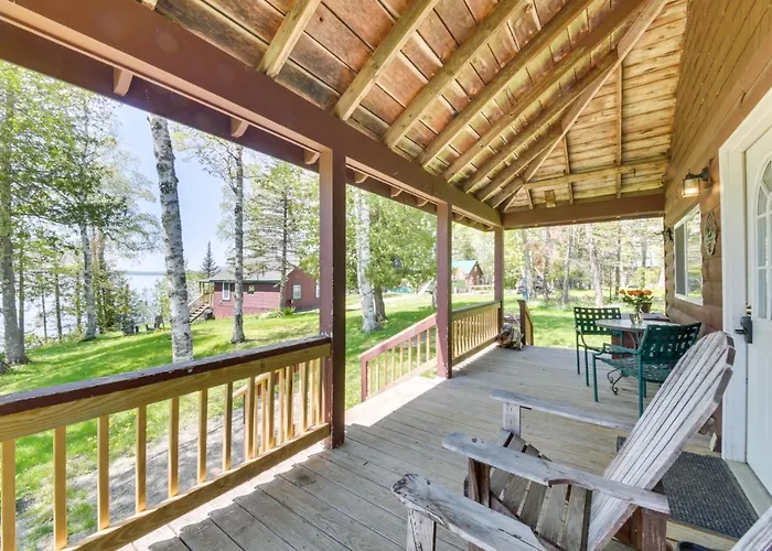 Picturesque Maine Getaway With Lake Access!